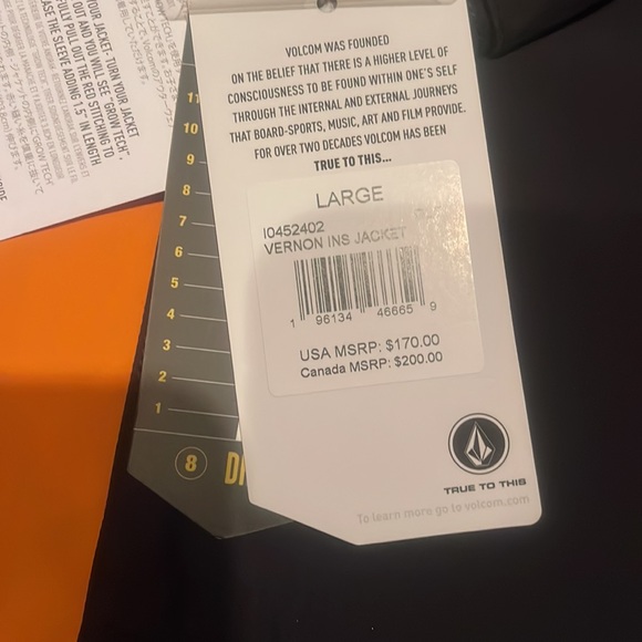 Volcom Snow Jacket - Picture 4 of 7